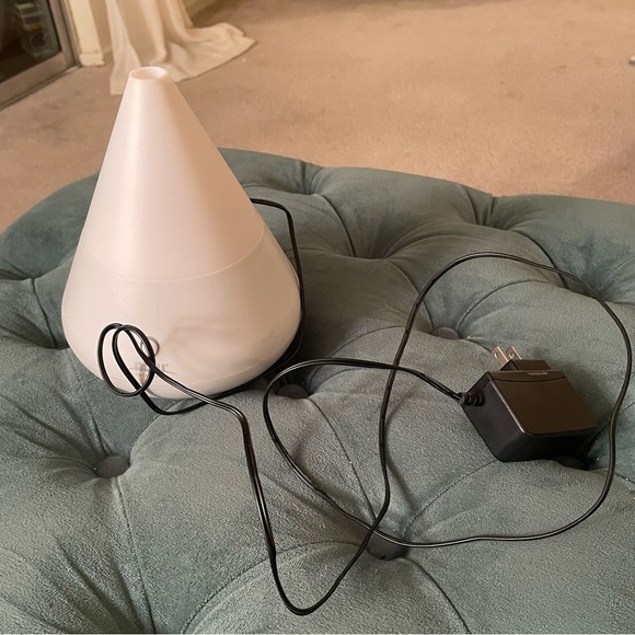 NOW ultrasonic cone oil diffuser - Picture 4 of 8
